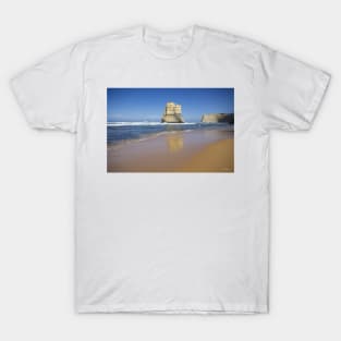 Gog and Magog from Gibson Steps, Port Campbell National Park, Victoria, Australia. T-Shirt